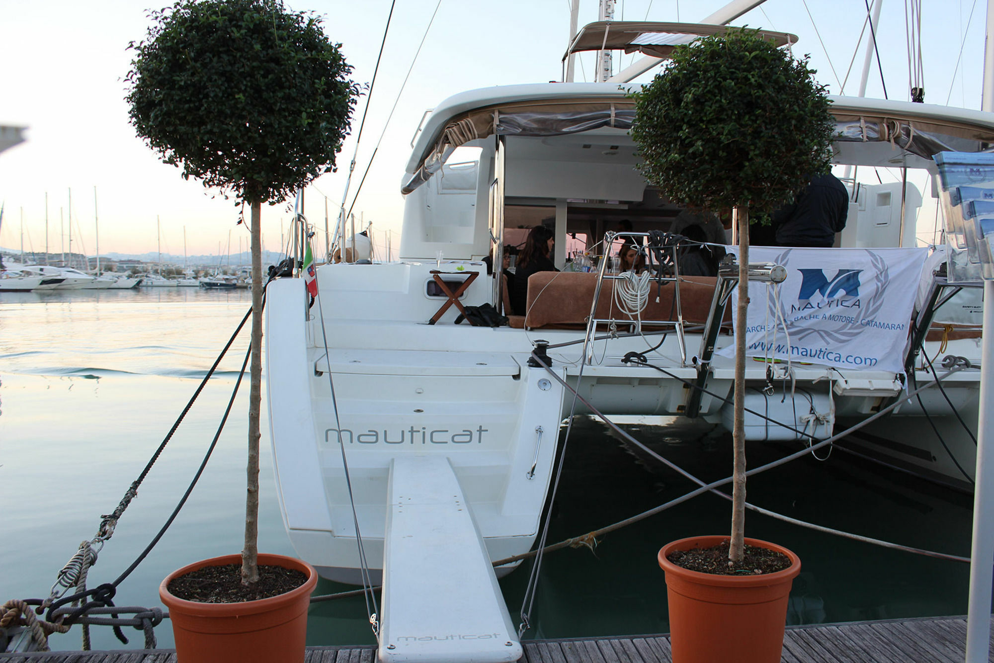 Hotel Catamarano Mauticat à Pescara Extérieur photo